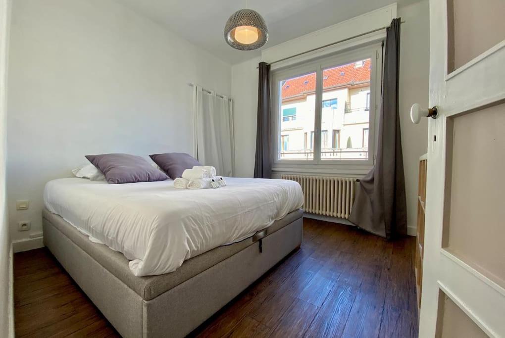 Ferienwohnung Toit-Terrasse Traversant Plein Centre 100M Du Lac Annecy Exterior foto