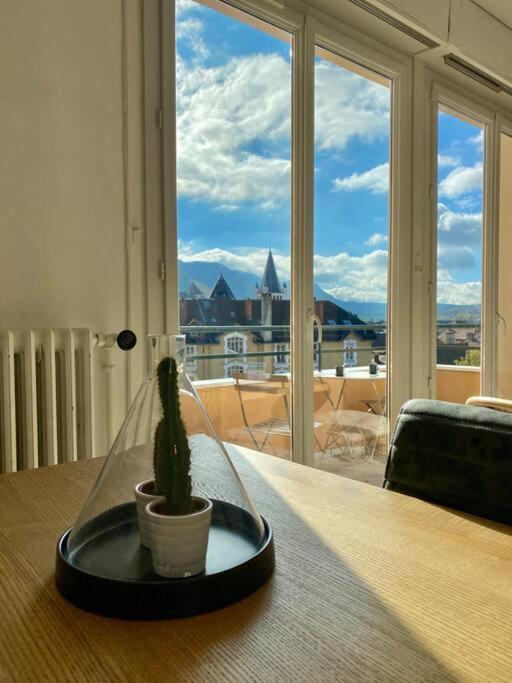 Ferienwohnung Toit-Terrasse Traversant Plein Centre 100M Du Lac Annecy Exterior foto